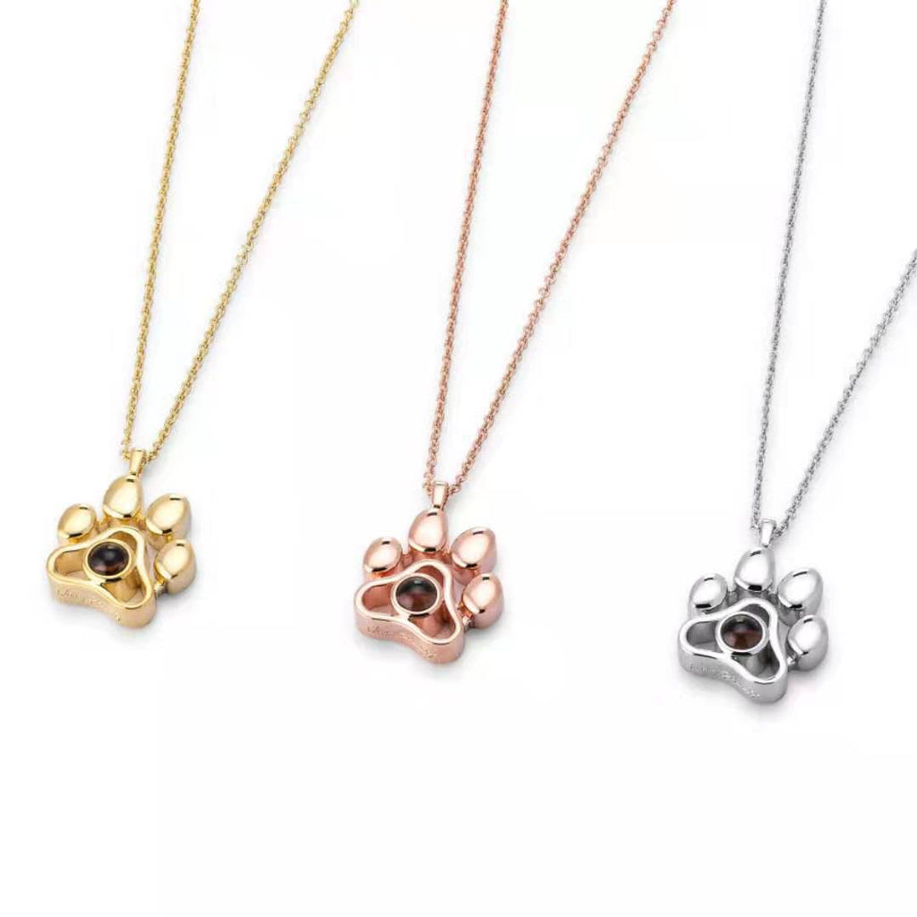 Aynaria “Paw Light” Projection Necklace – Keep Your Pet’s Love Close to Your Heart