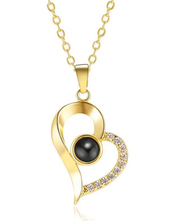 Center of My Heart – Projection Necklace with Crystal Core
