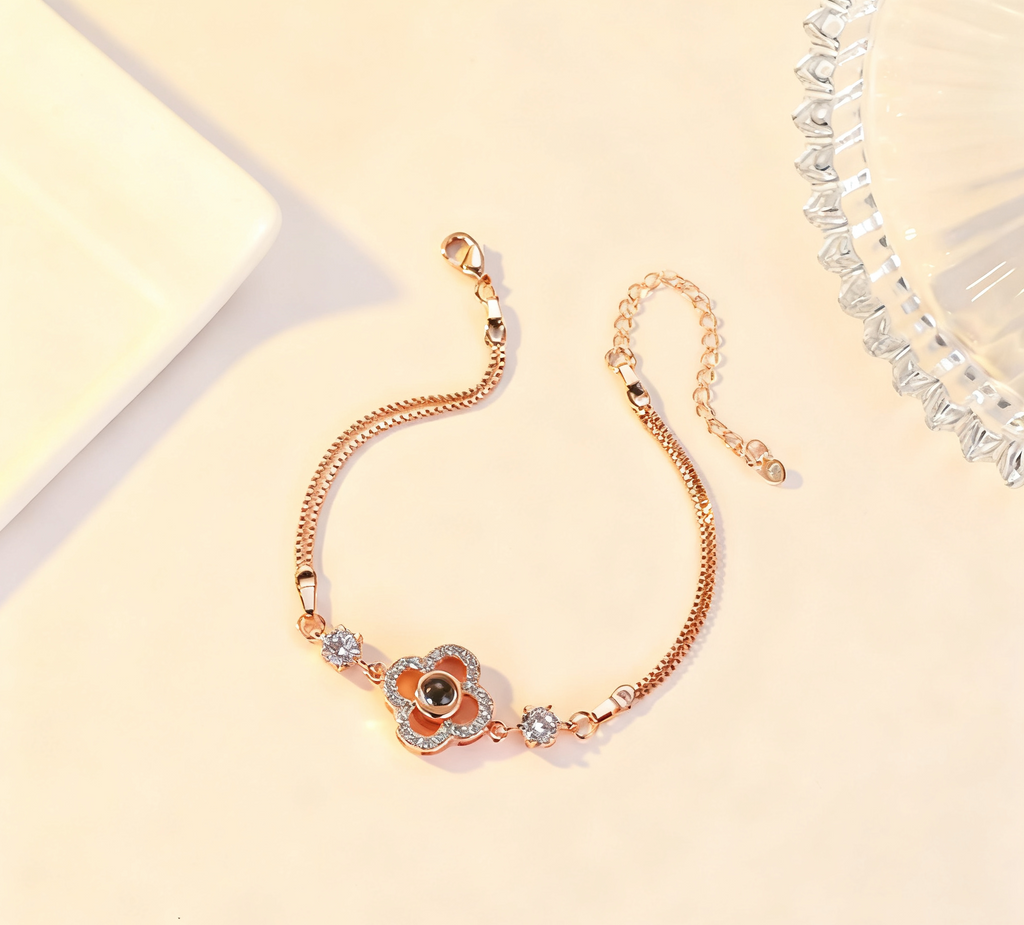 Lucky Light Four-Leaf Clover Projection Bracelet – Carry Your Wishes