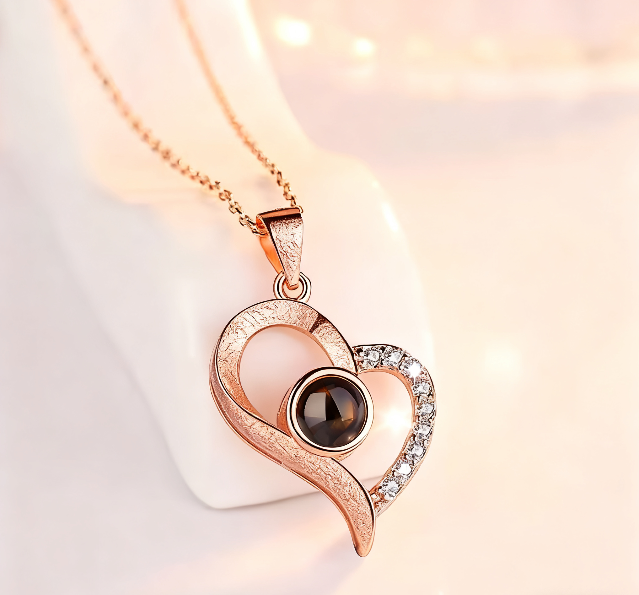 Center of My Heart – Projection Necklace with Crystal Core