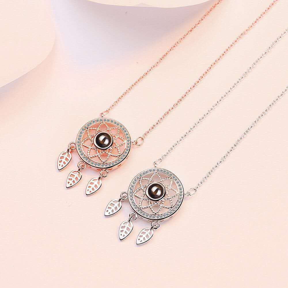 Aynaria “Dreamcatcher Light” Projection Necklace – Hold Your Dreams in the Light