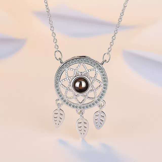 Aynaria “Dreamcatcher Light” Projection Necklace – Hold Your Dreams in the Light
